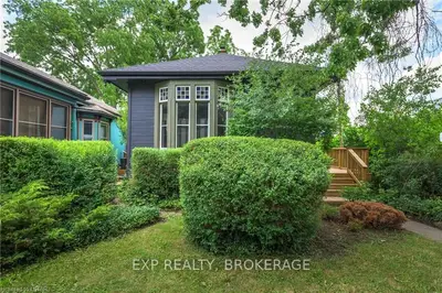 108 McClary Avenue, London South, ON N6C 1P8