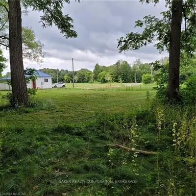 8486-8494 Longwoods Road, Strathroy-caradoc, On N0l 1w0