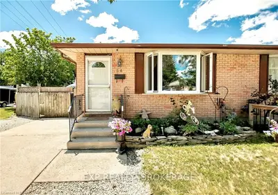 54 BRENNAN Drive, Strathroy-Caradoc, ON N7G 3S3