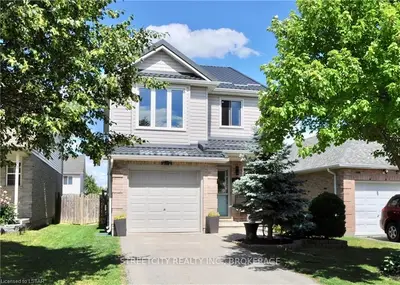 1843 Bloom Crescent, London North, ON N5X 4N2