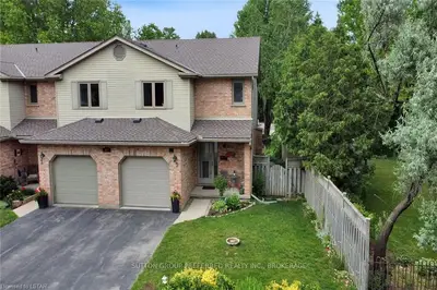 427 EATON PARK Drive 3, London South, ON N6J 4X5