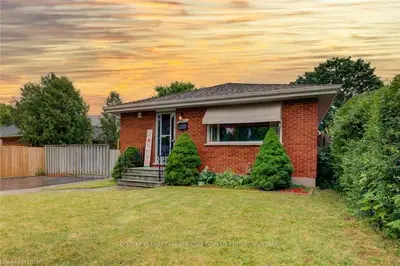 170 Laurentian Drive N, London East, ON N5W 1P2
