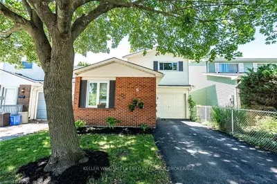 6 Olympic Crescent, London North, ON N6G 3P6