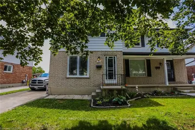 29 LACEY Crescent, London South, ON N6E 2E6