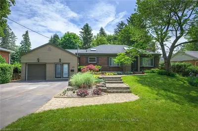 832 Sunninghill Avenue, London North, ON N6H 3L9