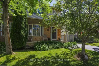 929 THISTLEDOWN Way, London North, ON N6G 4Z7