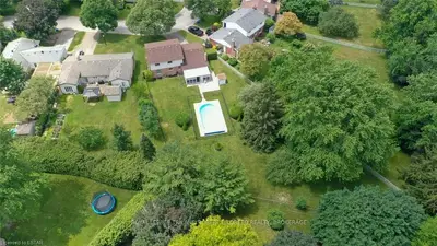 933 WHITTON Avenue, London North, ON N6H 4H4