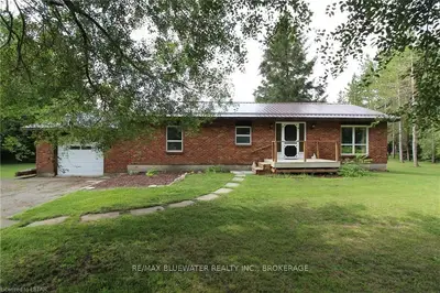36375 HURON Street, South Huron, ON N0M 1T0