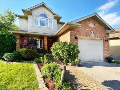 351 WHITE SANDS Drive, London South, ON N6A 1J1