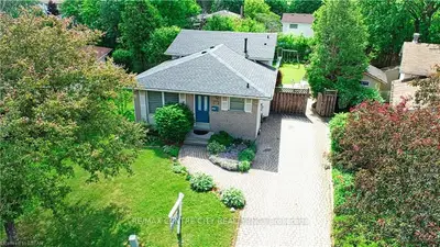 158 INVERARY Crescent, London North, ON N6G 3L8