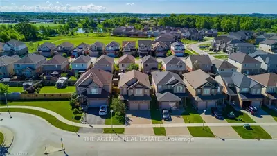 3336 PAULPEEL Avenue, London South, ON N6L 0A5