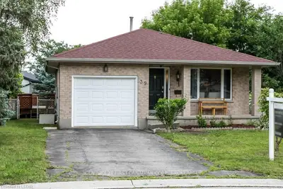 39 HURON GREEN Avenue, London East, ON N5V 3S7