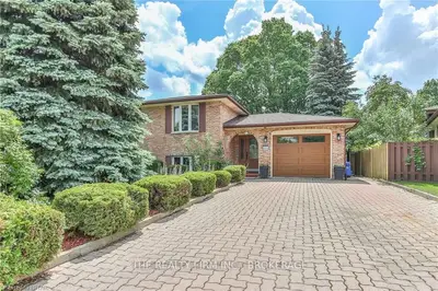 180 REGAL Drive, London East, ON N5Y 4Z8