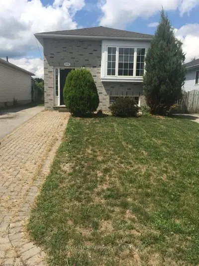 270 FLEMING Drive, London East, ON N5V 4Y7