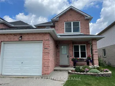 8 JOSSELYN Drive, London South, ON N6E 3V7