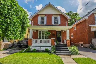 94 SPRINGBANK Drive, London South, ON N6J 1E7