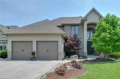 2014 WALLINGFORD Avenue, London North, ON N6G 0E5
