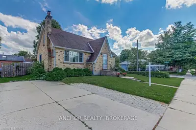 19 LANGARTH Street W, London South, ON N6J 1N8