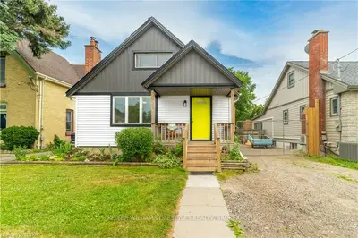 1041 TRAFALGAR Street, London East, ON N5Z 1G5