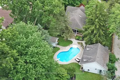 2143 WHARNCLIFFE Road S, London South, ON N6P 1K9