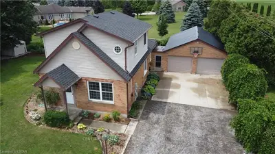 28003 PIKE Road, Adelaide Metcalfe, ON N7G 3H8