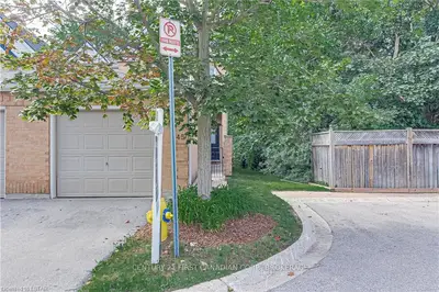 1570 RICHMOND Street 45, London North, ON N6G 4W2