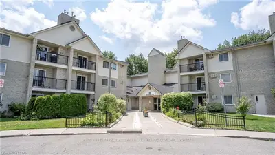 725 Deveron Crescent 223, London South, ON N5Z 4X3