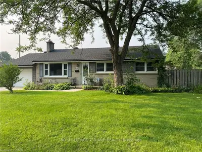 64 JASPER Crescent, London East, ON N5W 1K2