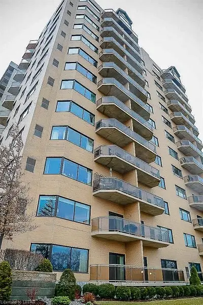 19 King Street 1102, London East, ON N6A 5N8