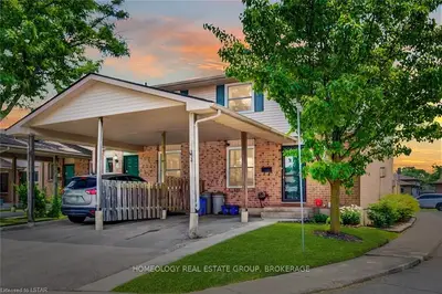 160 CONWAY Drive 1, London South, ON N6E 3M4