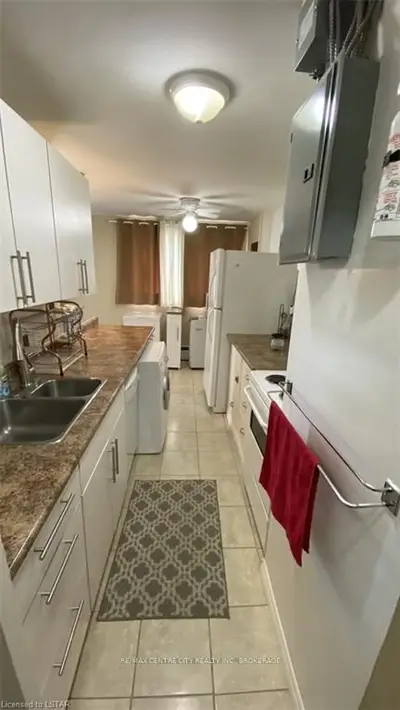 1825 WHITNEY Street 103, London East, ON N5W 2W3