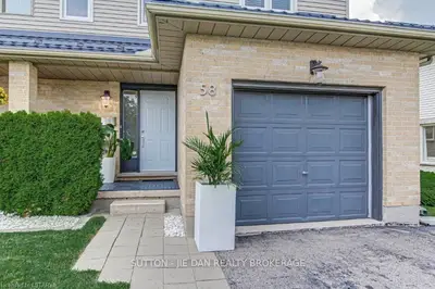 58 GERALD Crescent, London South, ON N5Z 5A3