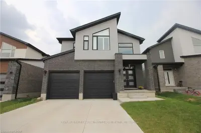 1734 APPLEROCK Avenue, London North, ON N6G 5B6