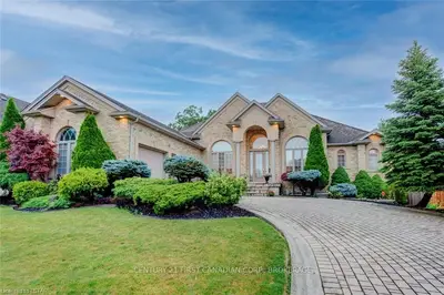 6 DRUMMOND Place, London South, ON N6C 6A7