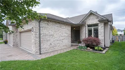 44 EDGEVALLEY Road 39, London East, ON N5Y 5P7