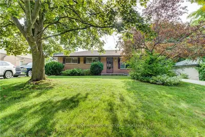 383 WILLARD Crescent, London South, ON N6K 2H8