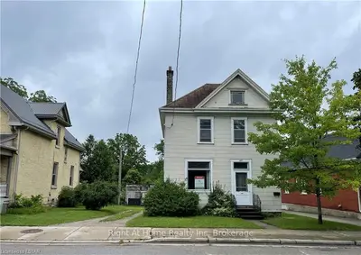 257 SOUTH Street, London East, ON N6B 1B5