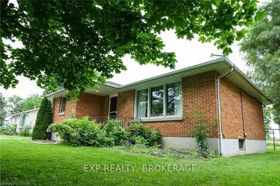 180 APPIN Road, Southwest Middlesex, ON N0L 1M0