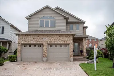 891 APRICOT Drive, London South, ON N6K 5A9