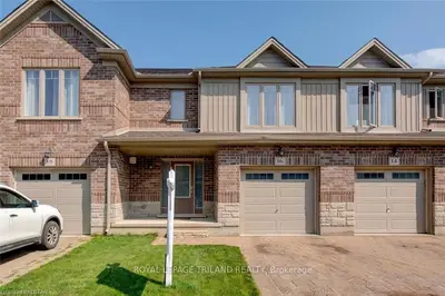 2031 PENNYROYAL Street 16, London North, ON N5X 0E5