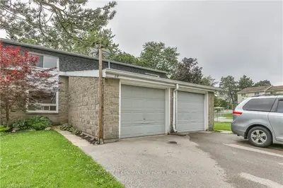 40 FAIRFAX Court 28, London North, ON N6G 3Y3