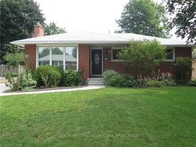 30 Coldstream Crescent, London East, ON N5W 1T6
