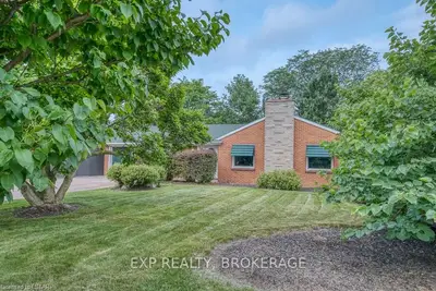 493 MELCREST Road, London South, ON N6J 3T2