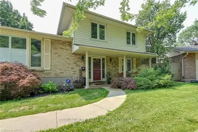 136 ST CLAIR Crescent, London South, ON N6J 3V2