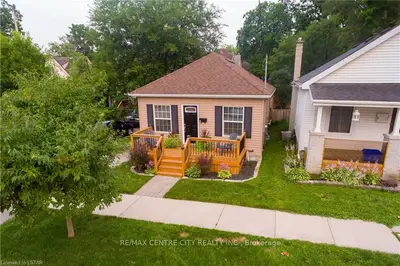 41 ELMWOOD Place, London South, ON N6J 1J4
