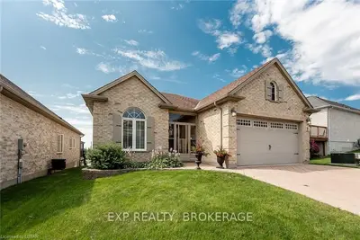 2615 COLONEL TALBOT Road 9, London South, ON N6K 5B4