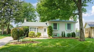 59 MAXWELL Crescent, London North, ON N5X 1Y9