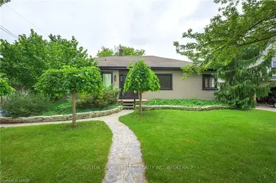 445 ARVILLA Boulevard, London East, ON N5V 1S7