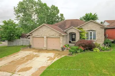 201 SANDY Street, London South, ON N5Z 5C8