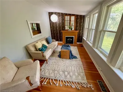 6 CARFRAE Crescent, London South, ON N6C 4A8
